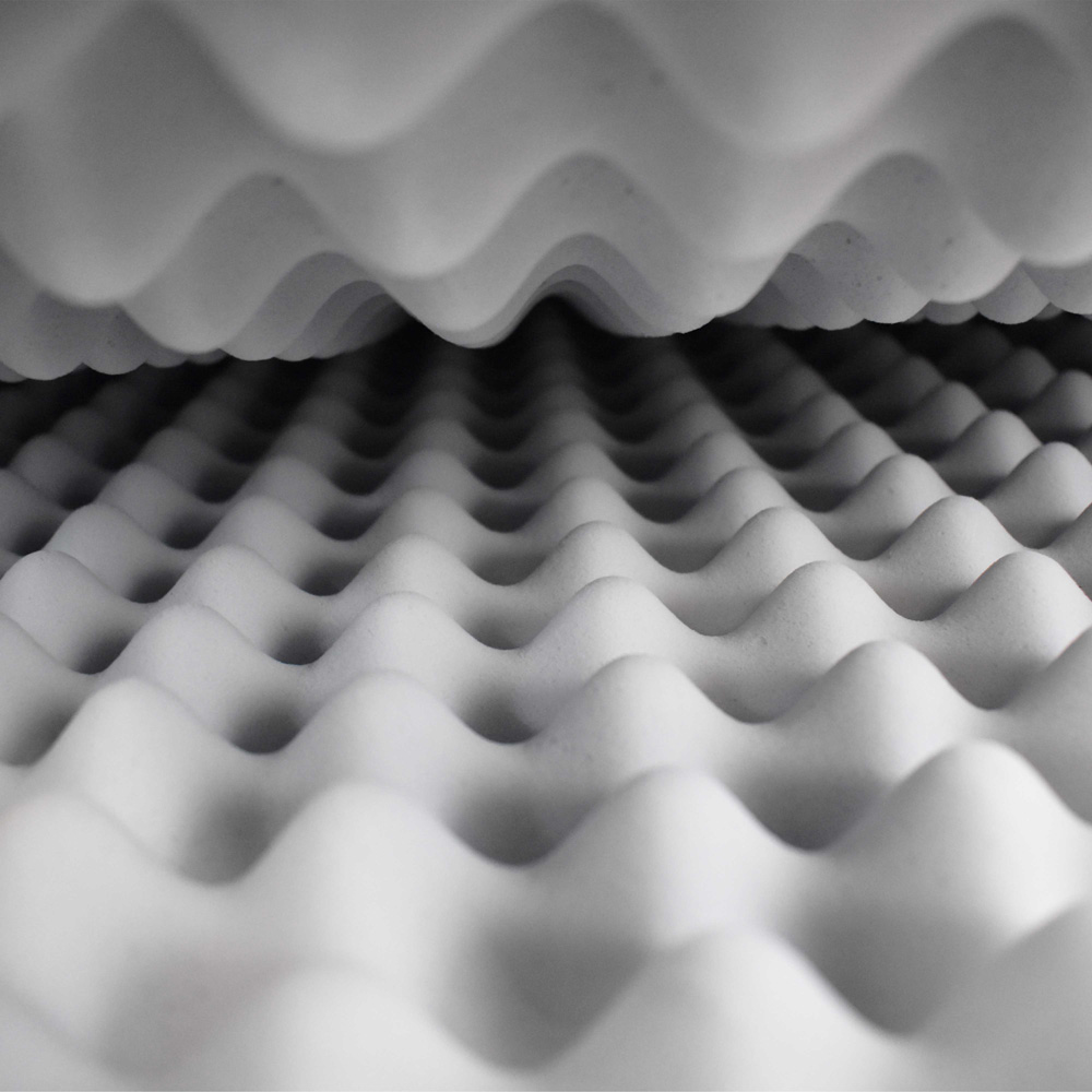 Mousse mélamine alvéolaire pour l'isolation acoustique